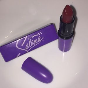 MAC Matte Lipstick- Dreaming of You- Selena